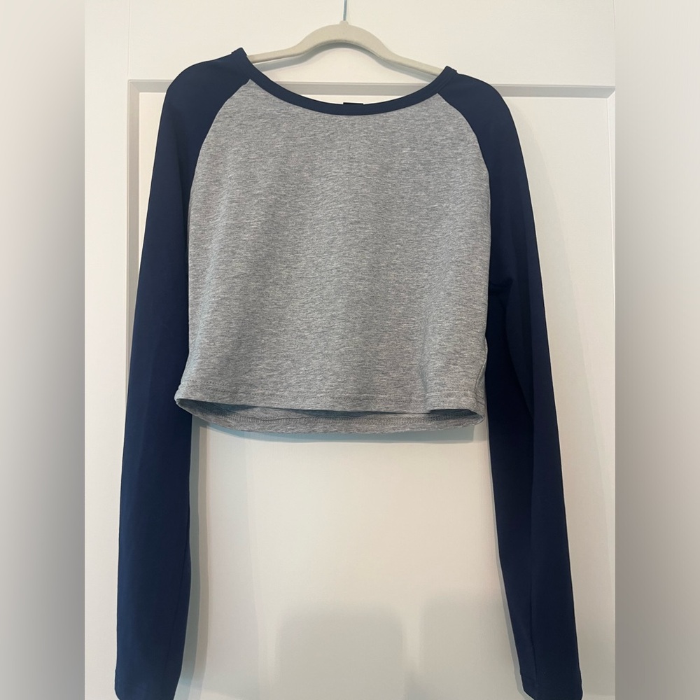 Shein Colorlblock Cropped Long sleeve shirt